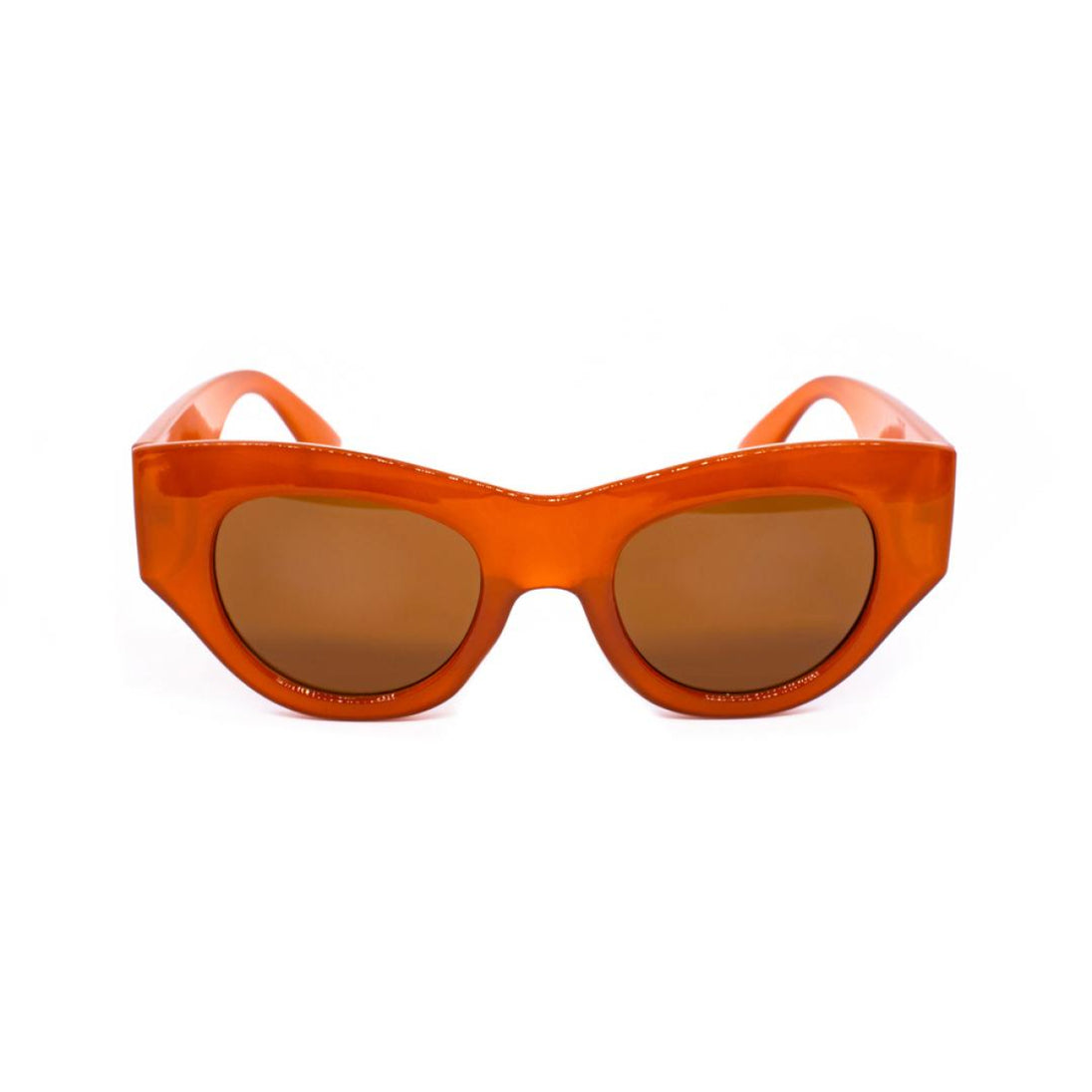 Lunettes de soleil Chogan Capri, présentation sur fond clair