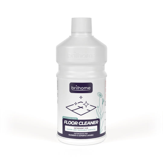 Gros plan sur l'étiquette du détergent Chogan Floor Cleaner