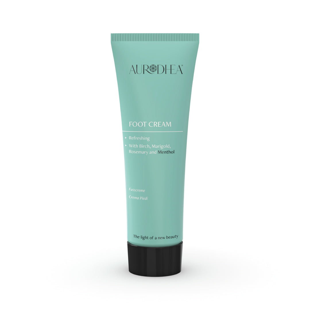 Application du gel crème assainissant Chogan sur les mains, texture douce