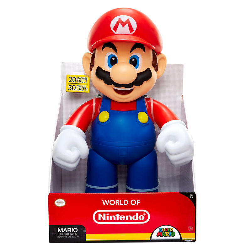 Détail rapproché sur le visage souriant de la figurine Super Mario articulée