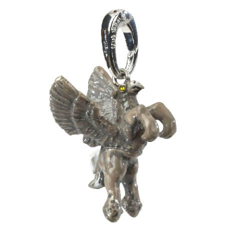 Pendentif Buckbeak Harry Potter en métal de 4 cm, présenté sur fond blanc, signé Noble Collection.
