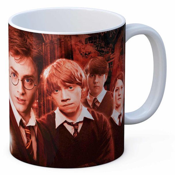 Mug Harry Potter avec illustration de l'Armée de Dumbledore, design SD TOYS, vue de face sur fond blanc.