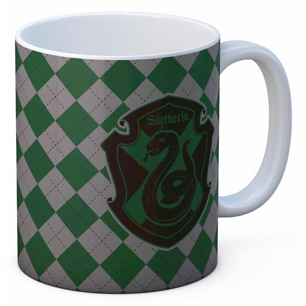 Mug Harry Potter Serpentard de la marque SD TOYS avec logo vert et argent sur fond blanc.