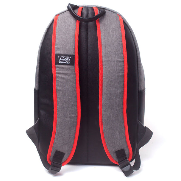 Détail du sac à dos Disney Mickey montrant les bretelles réglables et le tissu résistant