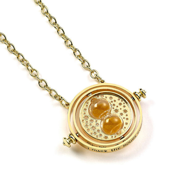 Collier Harry Potter Time Turner en plaqué or avec sablier rotatif visible sur fond blanc