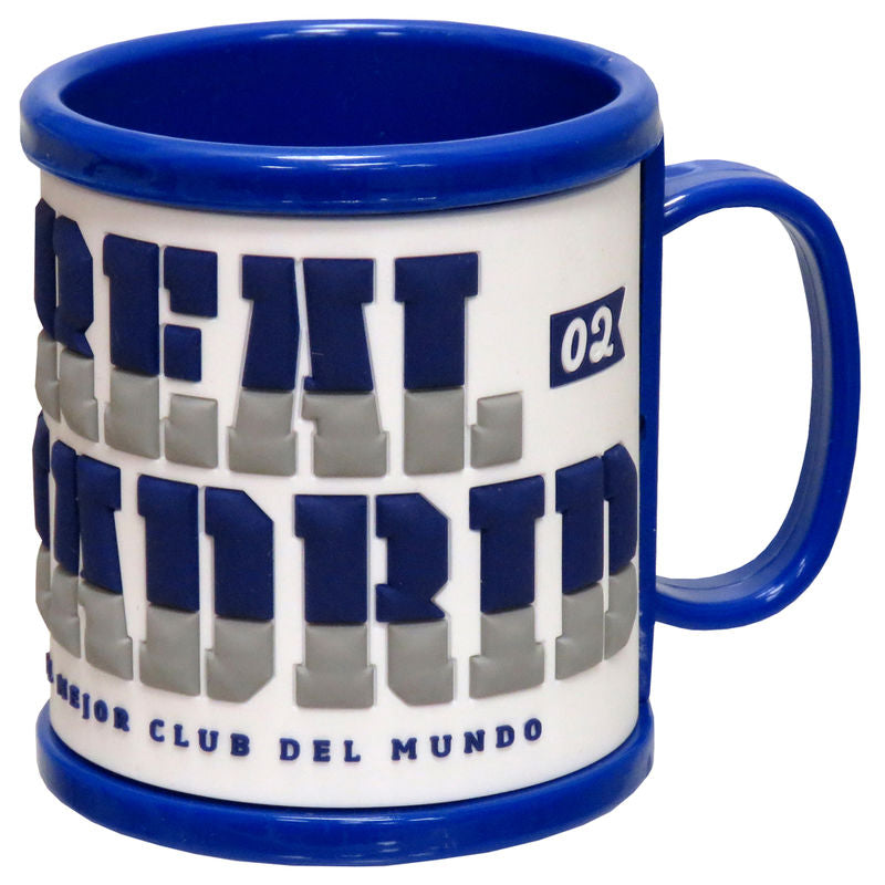 Mug en caoutchouc Real Madrid de couleur blanche avec logo officiel du club sur fond clair