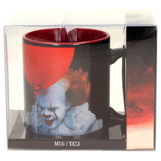 Mug céramique Pennywise It 2017 vue de face avec design détaillé du clown maléfique