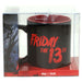 Vue latérale du mug Friday the 13th montrant le détail du logo SD TOYS et la finition brillante