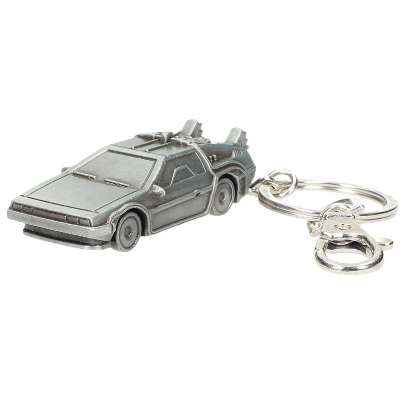 Détail du porte-clés métal 3D Delorean Retour vers le Futur montrant la finition et l’anneau d’accroche solide