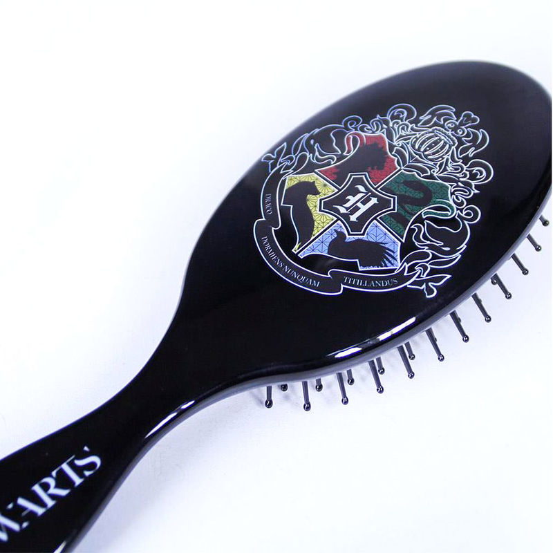 Vue latérale de la brosse à cheveux Harry Potter avec design inspiré de Poudlard