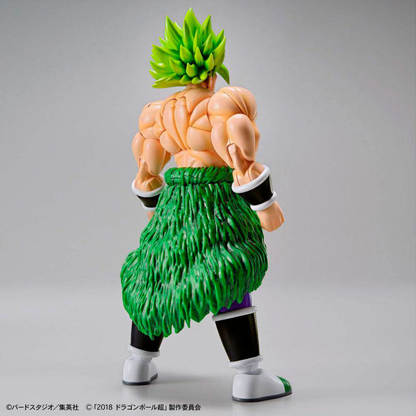 Zoom sur les détails du visage et des muscles de la figurine Broly Fullpower Dragon Ball Super