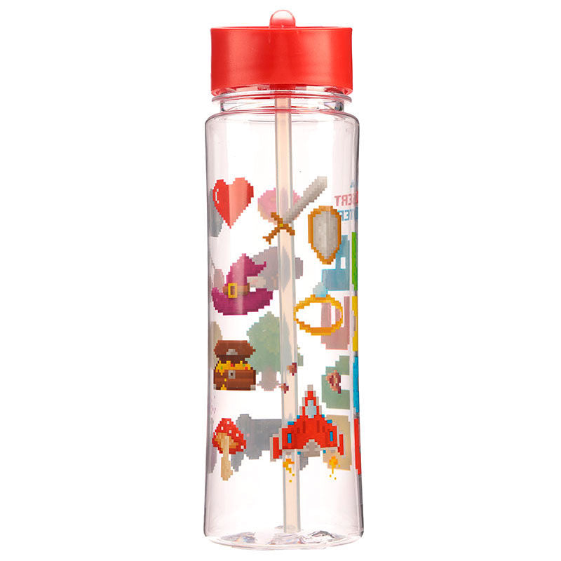 Vue rapprochée du design "Game Over" imprimé sur la bouteille 500ml