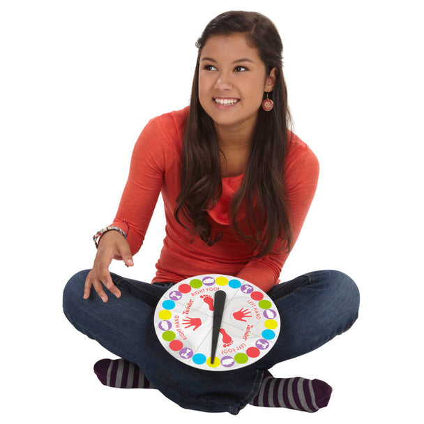 Plateau de jeu Twister avec cercles colorés prêts pour une partie amusante