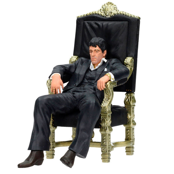 Vue latérale de la figurine Tony Montana Scarface SD TOYS mettant en valeur son expression intense