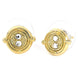 Photo des boucles d'oreilles Time Turner portées, mettant en valeur leur taille et éclat doré