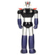 Vue de profil de la figurine Mazinger Z mettant en valeur son éclairage au torse et son armure détaillée
