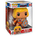 Vue rapprochée de la figurine Funko POP He-Man montrant ses accessoires et finitions