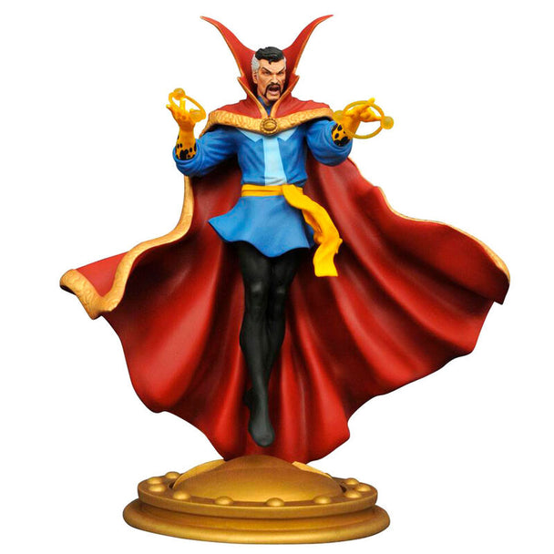 Statue Marvel Doctor Strange de 22cm en PVC, vue de face avec détails précis du costume et des mains en position de magie