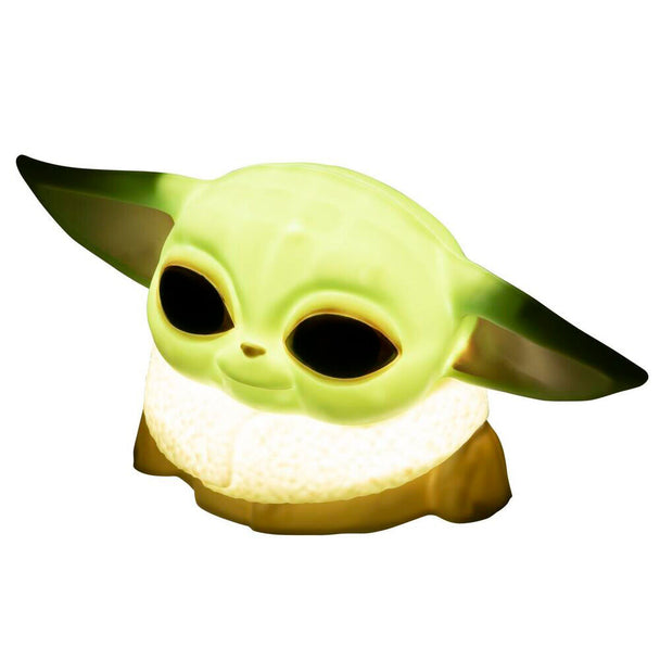 Détail de la lampe 3D Yoda the Child montrant l'effet lumineux et les contours précis