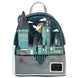 Image du sac à dos Loungefly Harry Potter porté sur le dos, illustrant sa taille compacte et son confort