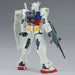 Vue rapprochée des décalcomanies à l'eau appliquées sur la figurine Gundam RX-78-2