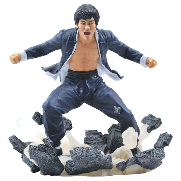 Statue Bruce Lee de 23cm en PVC, sculptée par Rocco Tartamella et designée par Nelson X. Asencio, vue de face.