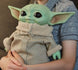 Emballage officiel MATTEL de la peluche Yoda The Child 28cm
