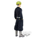 Profil latéral de la figurine Chifuyu Matsuno Tokyo Revengers montrant les détails du costume