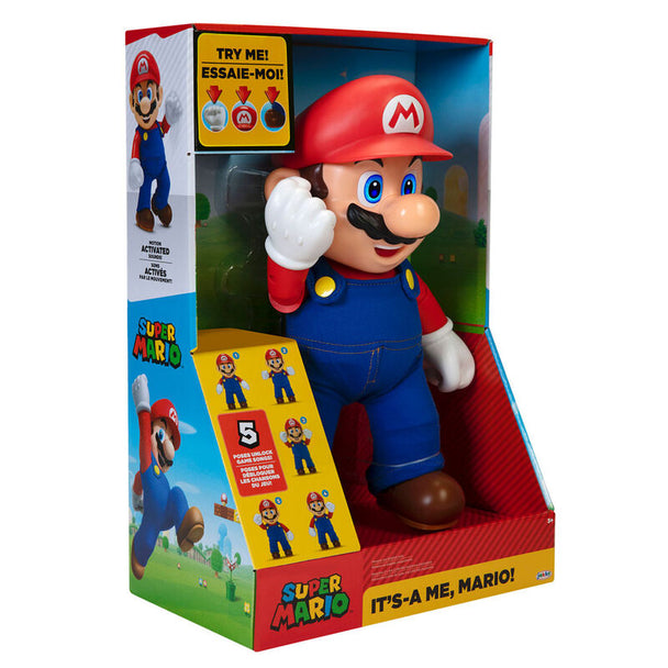 Vue rapprochée de la tête articulée de la figurine Mario avec son chapeau rouge iconique