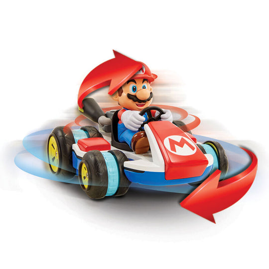 Action de la voiture Mario Kart Mini en mouvement, démontrant sa maniabilité multidirectionnelle