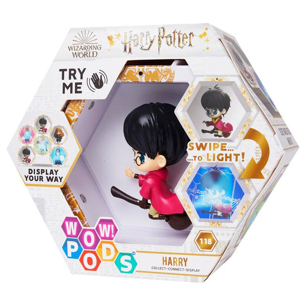 Figurine LED Harry Potter WOW POD allumée montrant les détails lumineux et effets UV sur le personnage.