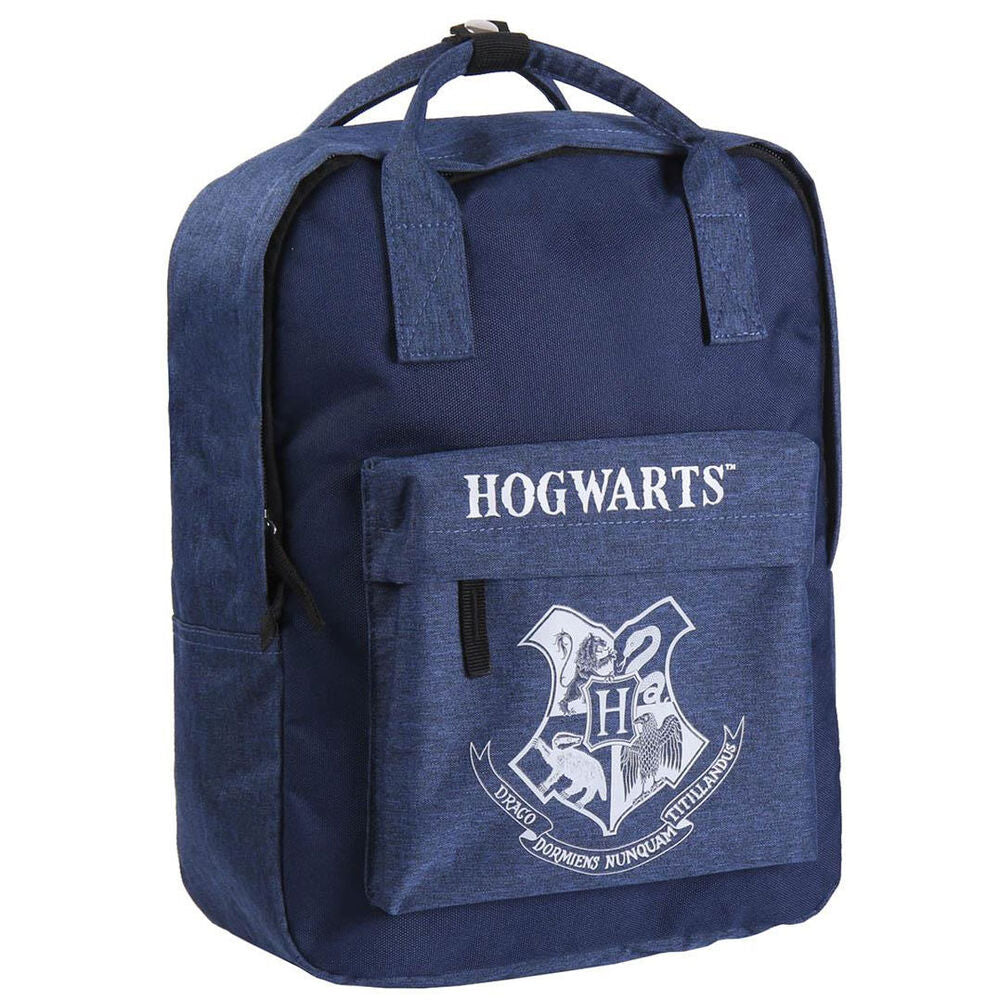 Vue de face du sac à dos Harry Potter Hogwarts 36 cm CERDÁ avec logo officiel et couleurs vives