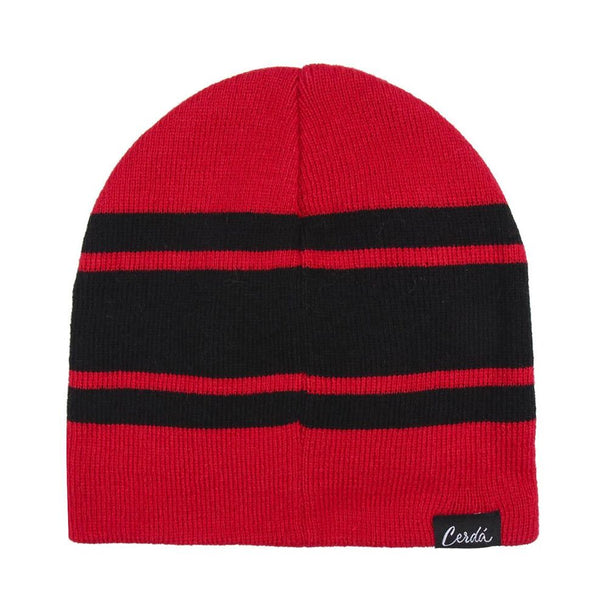 Photo détaillée du bonnet montrant la texture douce et la qualité du tricot 100% acrylique