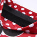 Enfant portant le snood Disney Minnie CERDÁ lors d'une sortie hivernale en extérieur