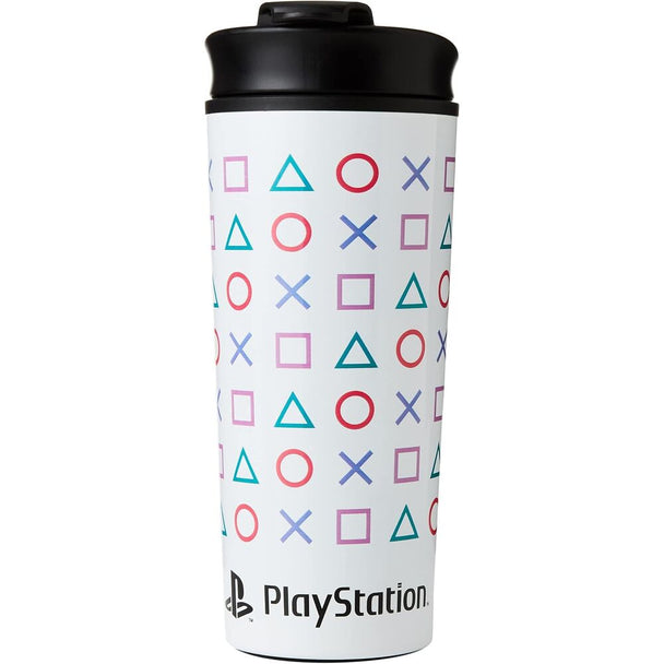 Mug de voyage PlayStation PYRAMID 450ml avec logo officiel sur fond blanc, design gamer élégant.