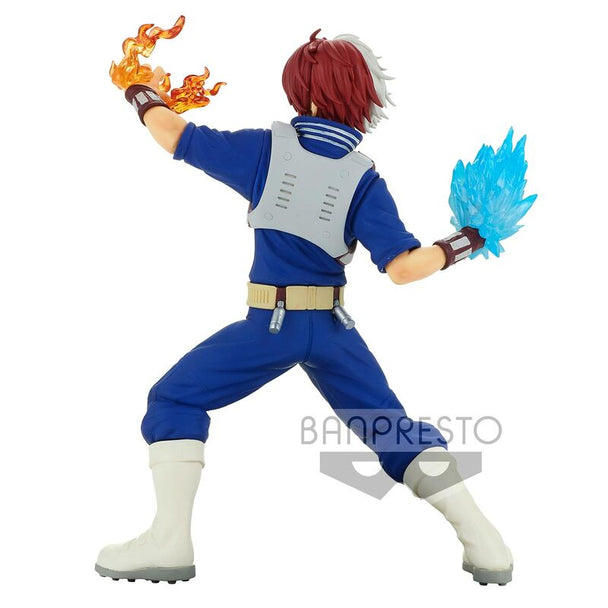 Vue de profil de la figurine Shoto Todoroki montrant ses pouvoirs de glace et feu en couleur vive