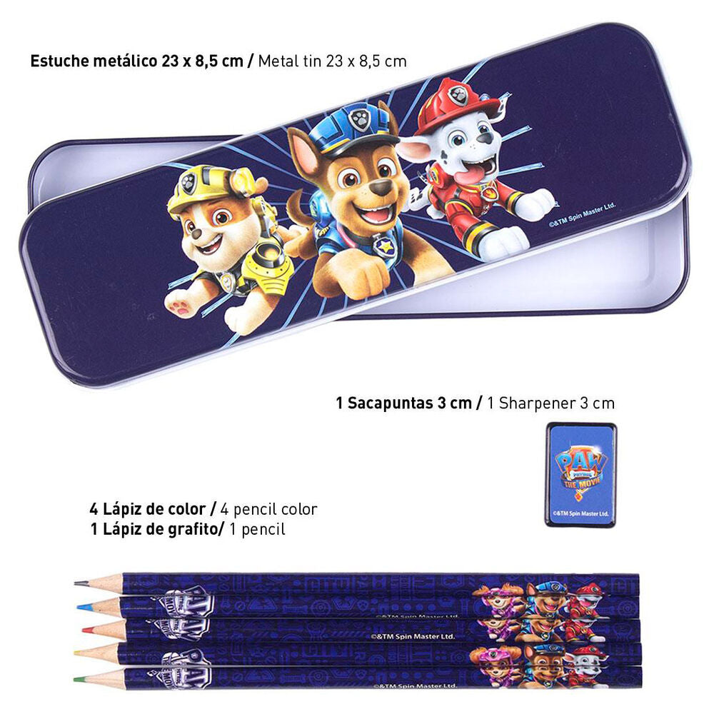 Papeterie Paw Patrol CERDÁ utilisée par un enfant pour dessiner et écrire