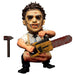 Figurine Leatherface 1974 de 15 cm vue de face avec accessoires inclus