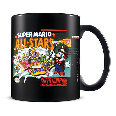 Mug en céramique Nintendo Super Mario All Stars avec design coloré sur fond blanc, capacité 315ml, marque PYRAMID.