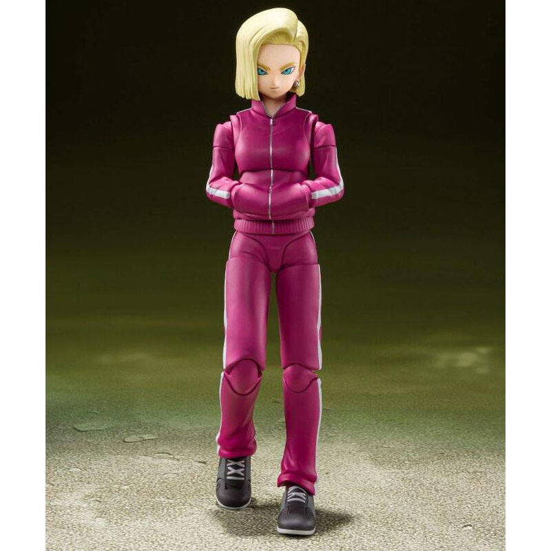 Détail du visage expressif de la figurine Androide 18 Dragon Ball Super en PVC