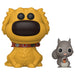 Vue rapprochée de la figurine Dug avec son écureuil, détaillant les expressions faciales et les couleurs vives
