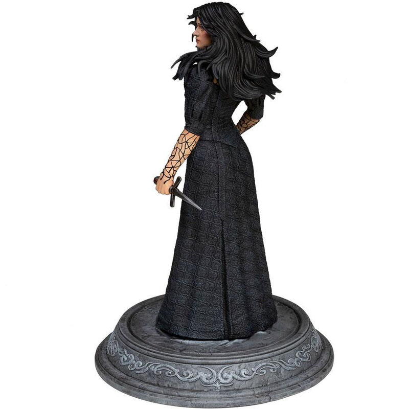 Gros plan sur le visage expressif de la statue Yennefer de Dark Horse, série Netflix