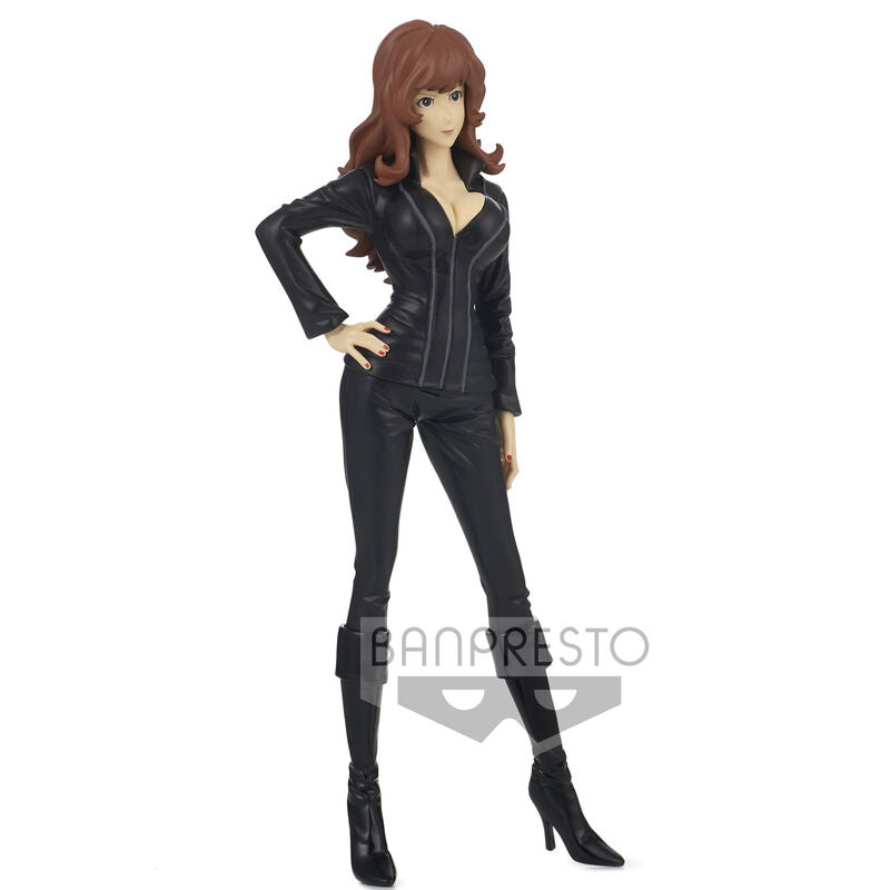 Vue latérale montrant les détails du costume et accessoires de Fujiko Mine