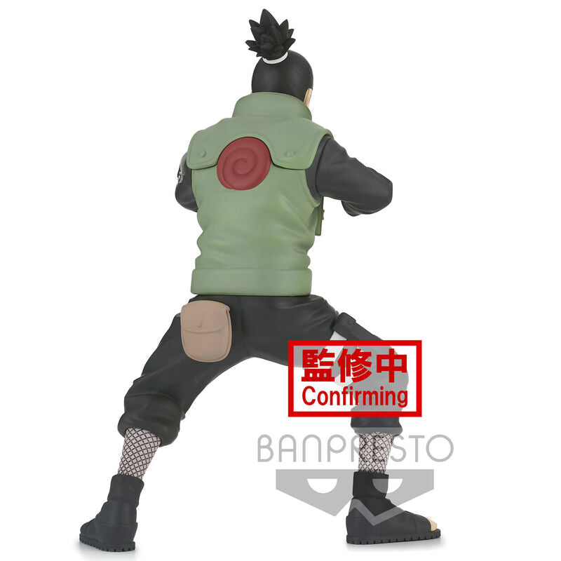 Photo d'ensemble de la figurine Nara Shikamaru posée sur un socle, illustrant sa posture dynamique