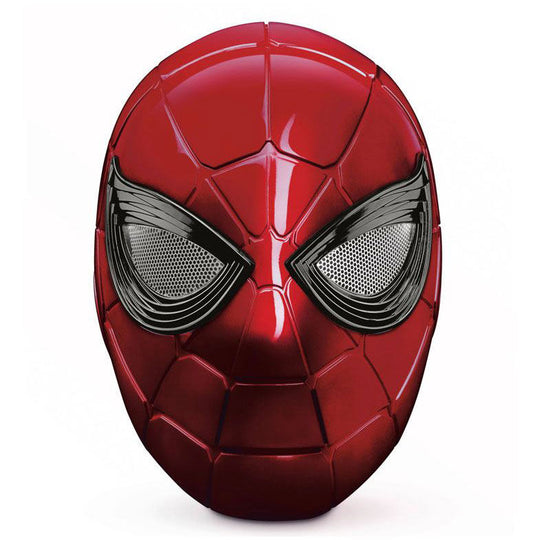 Effets lumineux multicolores visibles sur le casque Iron Spider HASBRO