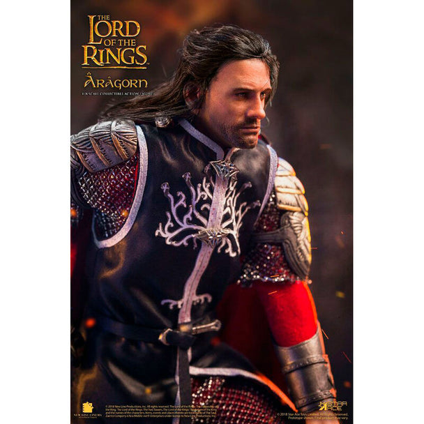 Vue rapprochée du visage sculpté d'Aragorn avec expression réaliste