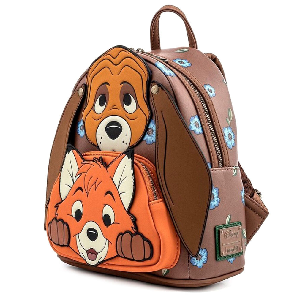 Zoom sur les détails du sac à dos Loungefly Disney Copper Todd montrant la finition et les couleurs vives