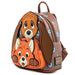 Zoom sur les détails du sac à dos Loungefly Disney Copper Todd montrant la finition et les couleurs vives
