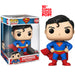 Vue latérale de la figurine POP Superman FUNKO exclusive 25 cm montrant les détails précis du costume et du visage