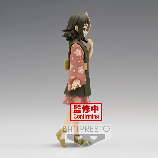 Profil gauche de la figurine Makomo BANPRESTO 15 cm avec couleurs vives